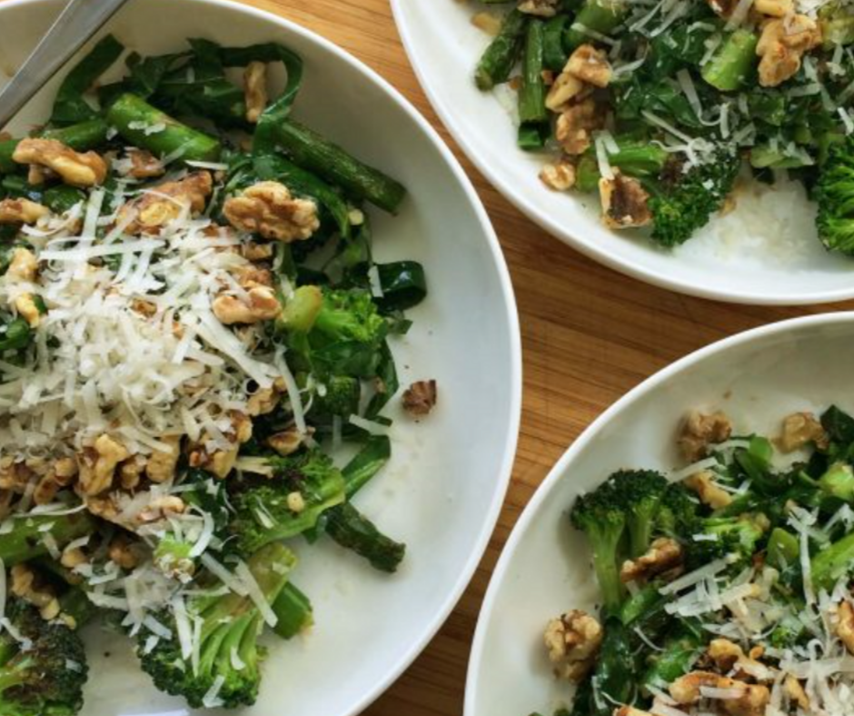 Sauté de légumes verts aux noix grillées corps sport et vous